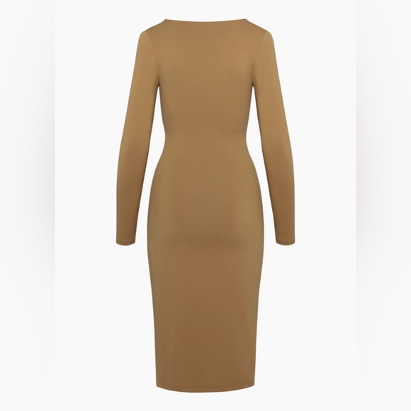 NWT Artitzia Babaton Contour V Neck Bodycon Midi Dress - Picture 4 of 13